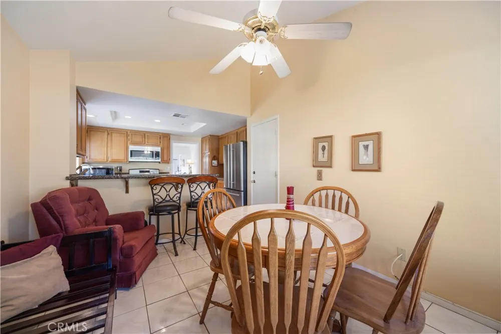 1638 Via Estrella Pomona, CA 91768