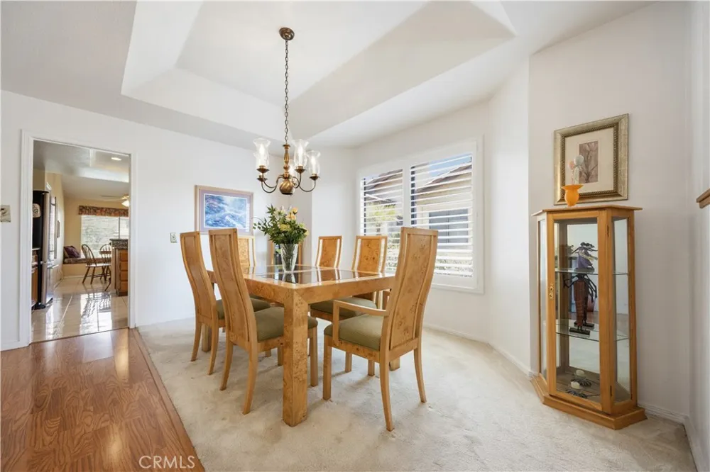 1638 Via Estrella Pomona, CA 91768