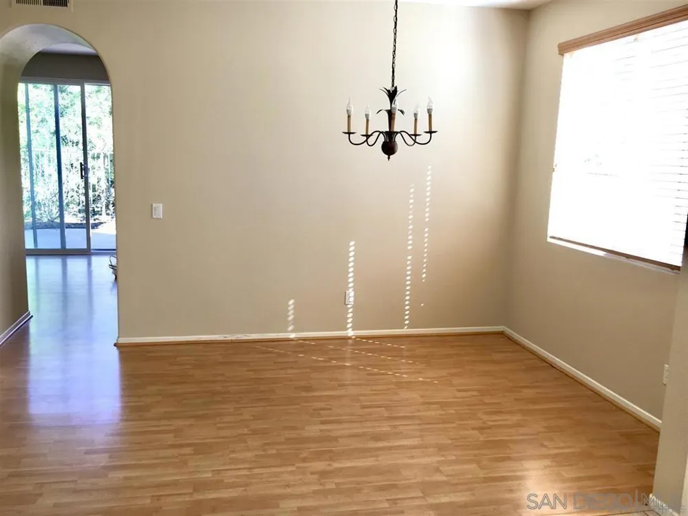 895 Bryce Canyon Chula Vista, CA 91914
