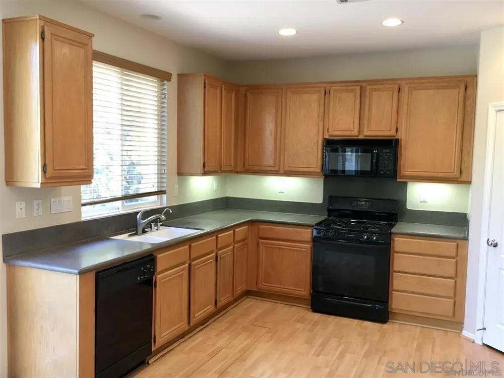 895 Bryce Canyon Chula Vista, CA 91914