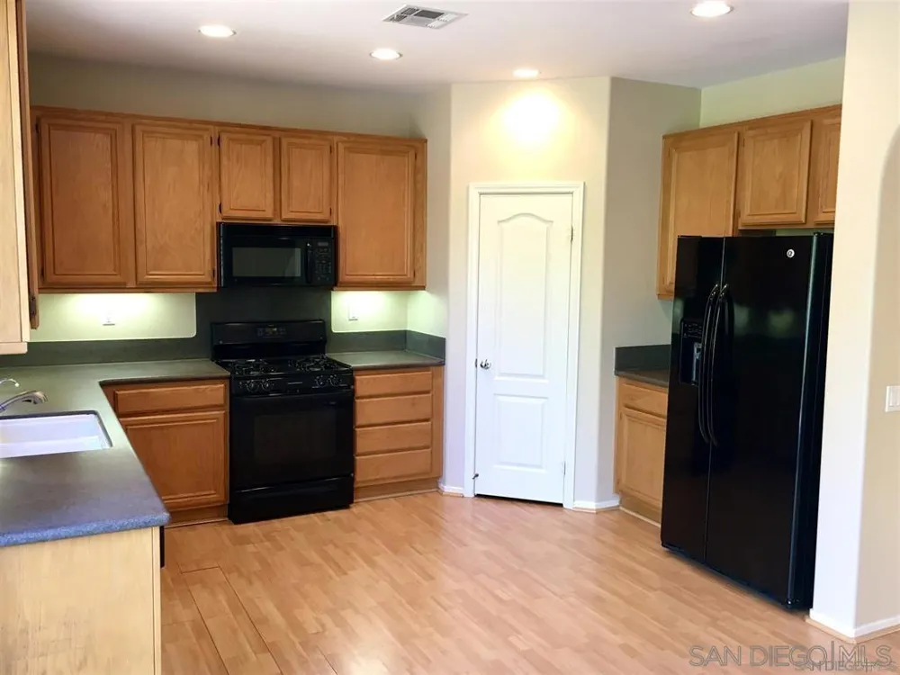 895 Bryce Canyon Chula Vista, CA 91914