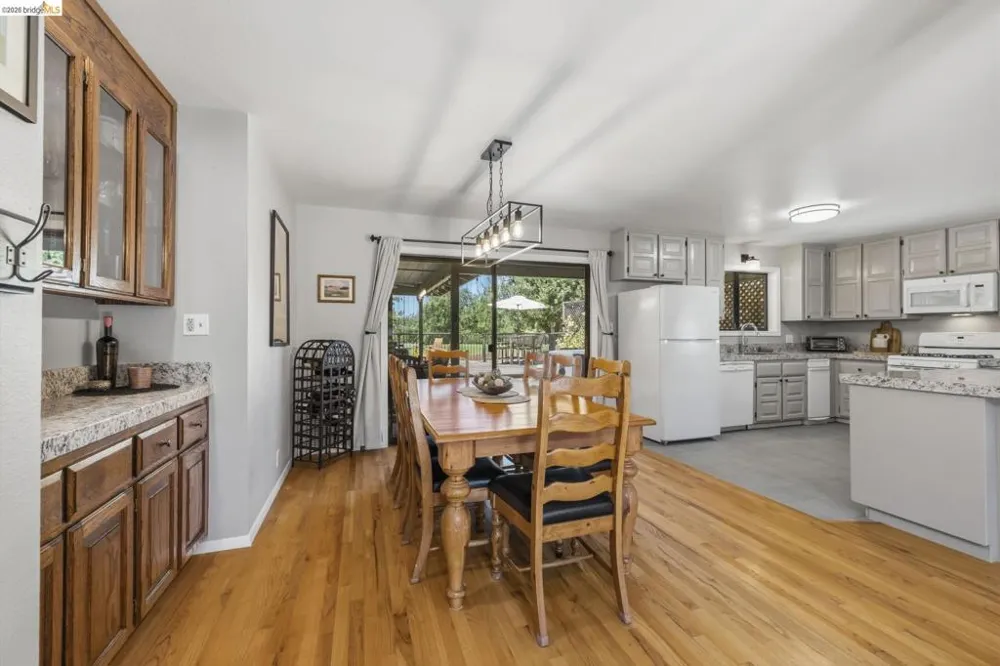 12728 Mount Jefferson St. Groveland, CA 95321