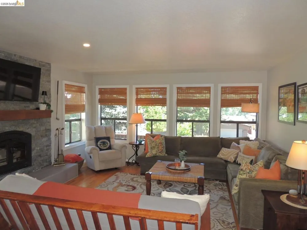 12728 Mount Jefferson St. Groveland, CA 95321