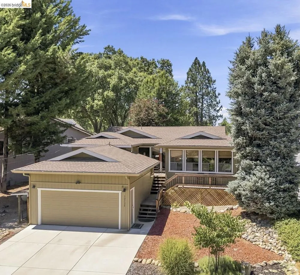 12728 Mount Jefferson St. Groveland, CA 95321