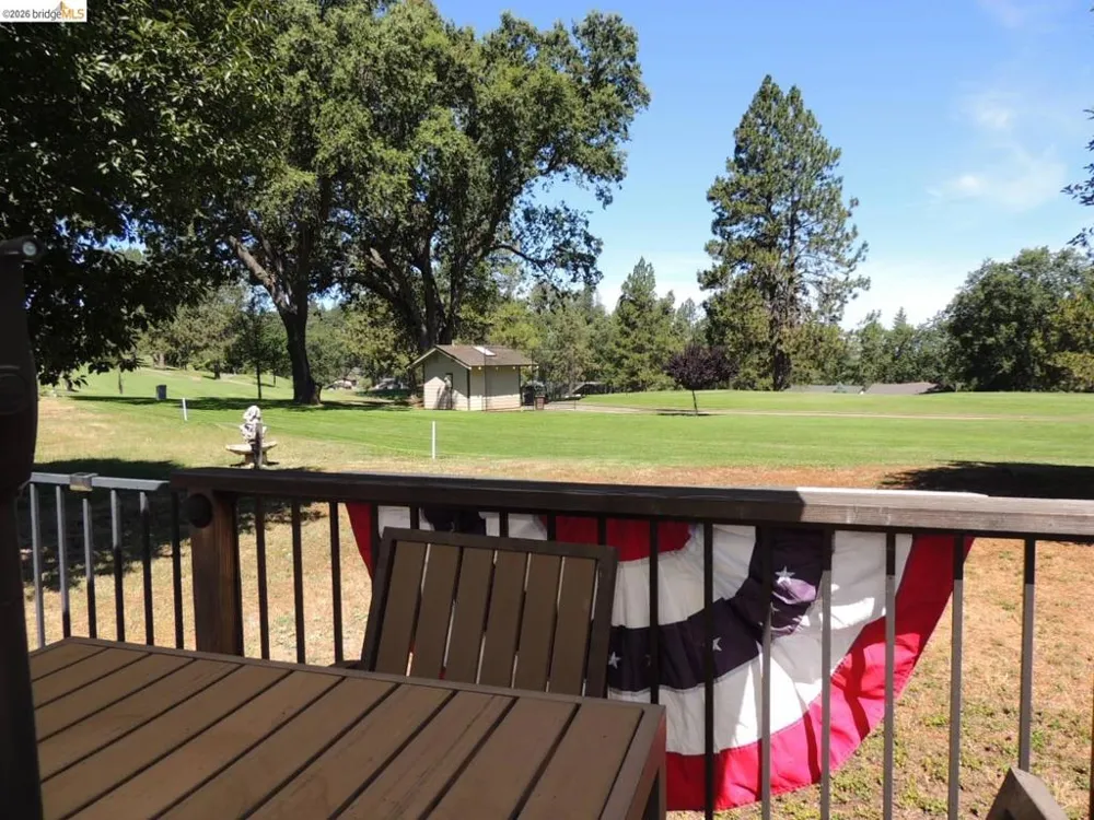 12728 Mount Jefferson St. Groveland, CA 95321