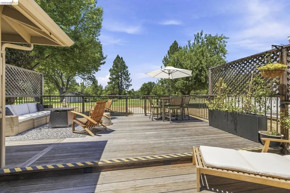 12728 Mount Jefferson St. Groveland, CA 95321