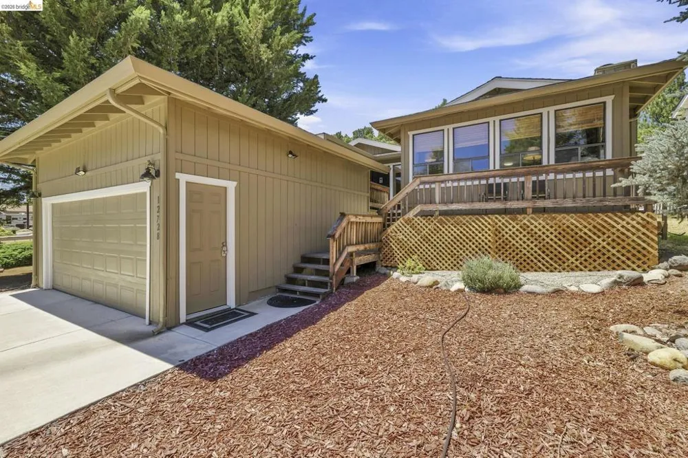 12728 Mount Jefferson St. Groveland, CA 95321