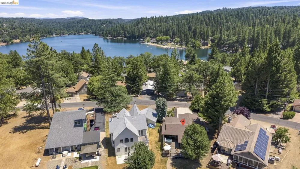12728 Mount Jefferson St. Groveland, CA 95321