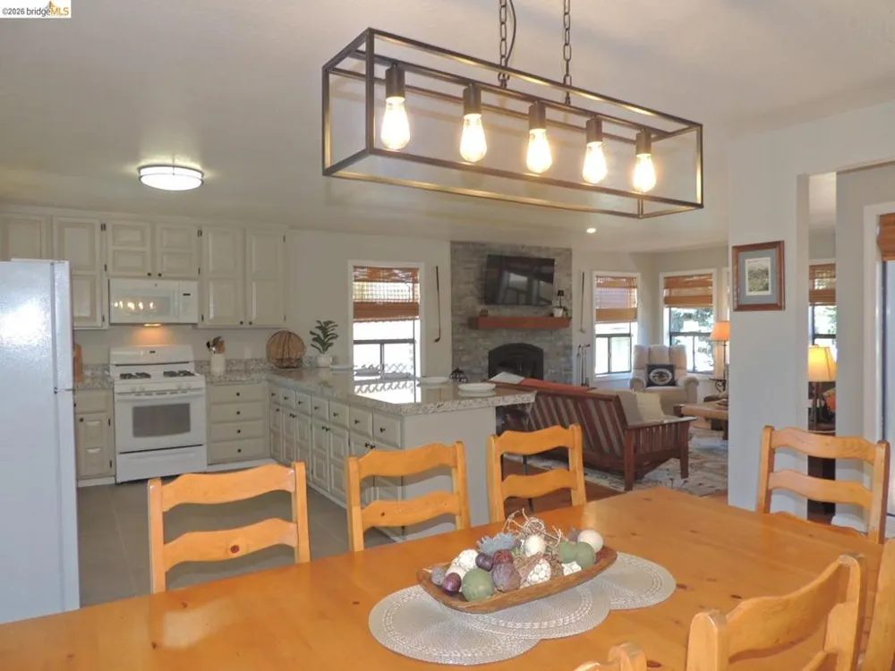 12728 Mount Jefferson St. Groveland, CA 95321