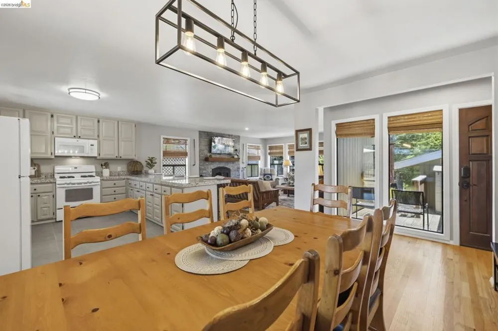 12728 Mount Jefferson St. Groveland, CA 95321