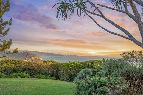 280 Torrey Pines Terrace