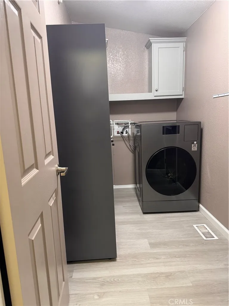 2205 W Acacia #190 Hemet, CA 92545