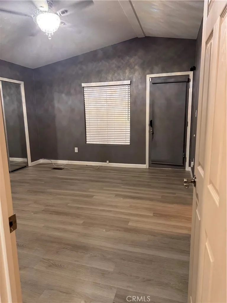 2205 W Acacia #190 Hemet, CA 92545