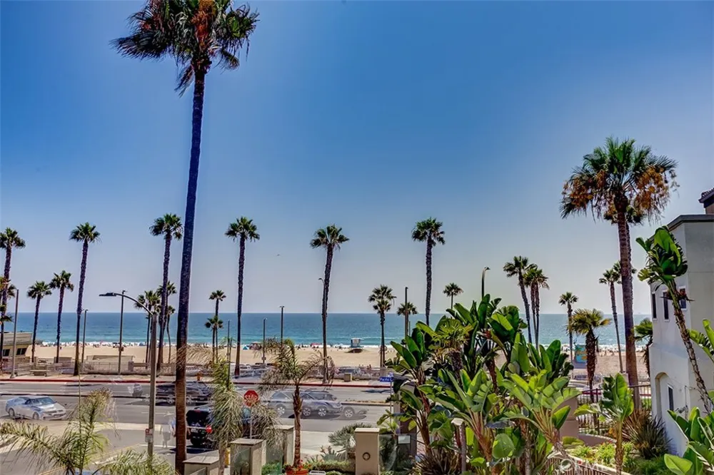 200 Pacific Coast Highway #416 Huntington Beach, CA 92648
