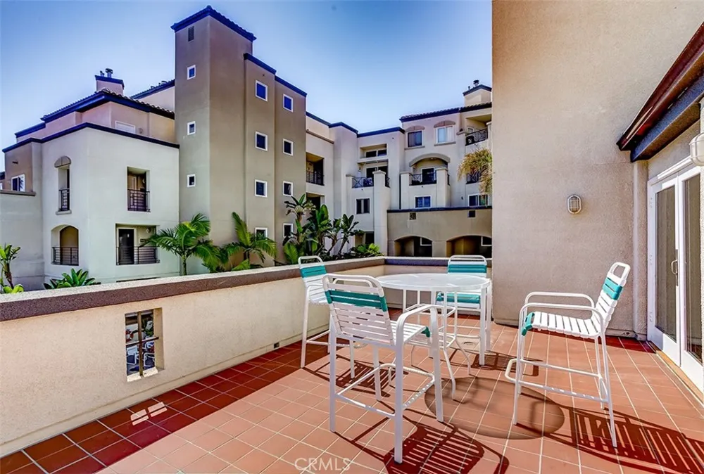 200 Pacific Coast Highway #416 Huntington Beach, CA 92648
