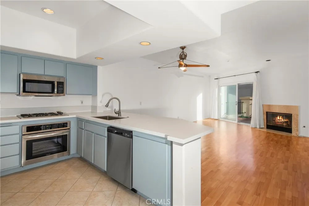 200 Pacific Coast Highway #416 Huntington Beach, CA 92648