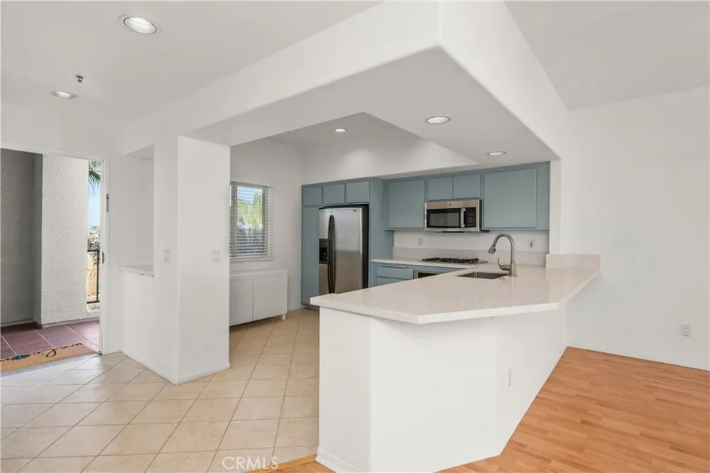 200 Pacific Coast Highway #416 Huntington Beach, CA 92648
