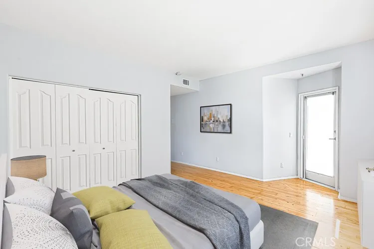 200 Pacific Coast Highway #416 Huntington Beach, CA 92648