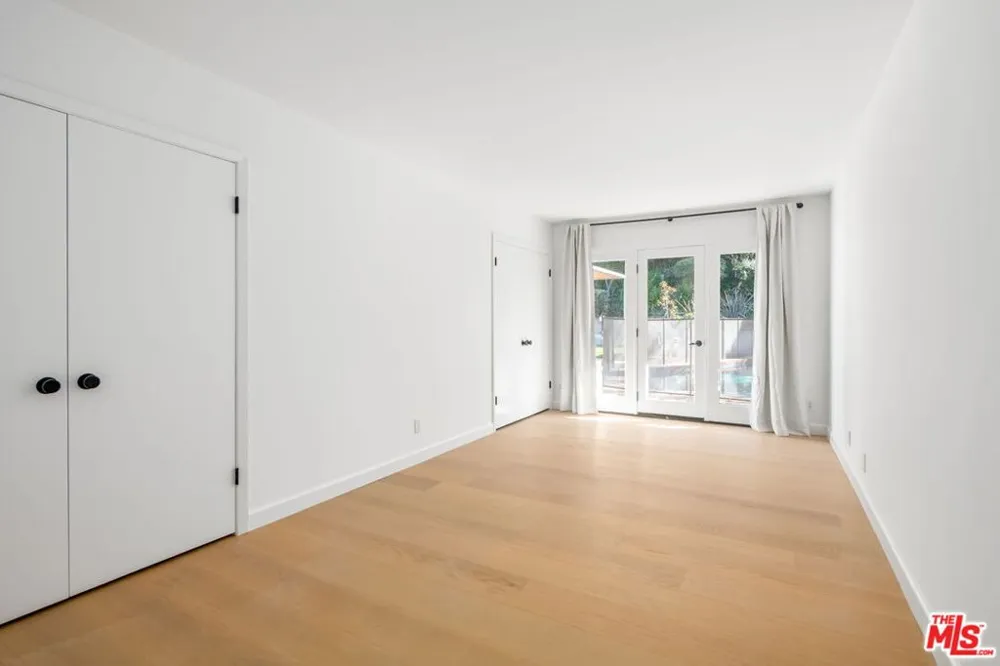 1836 Doheny Drive Los Angeles, CA 90069