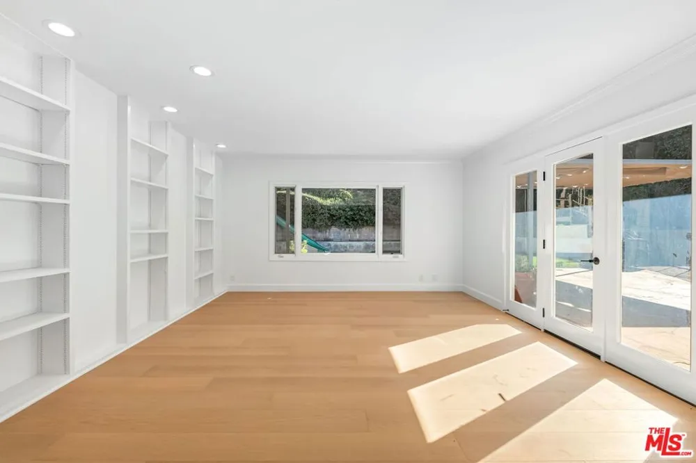 1836 Doheny Drive Los Angeles, CA 90069