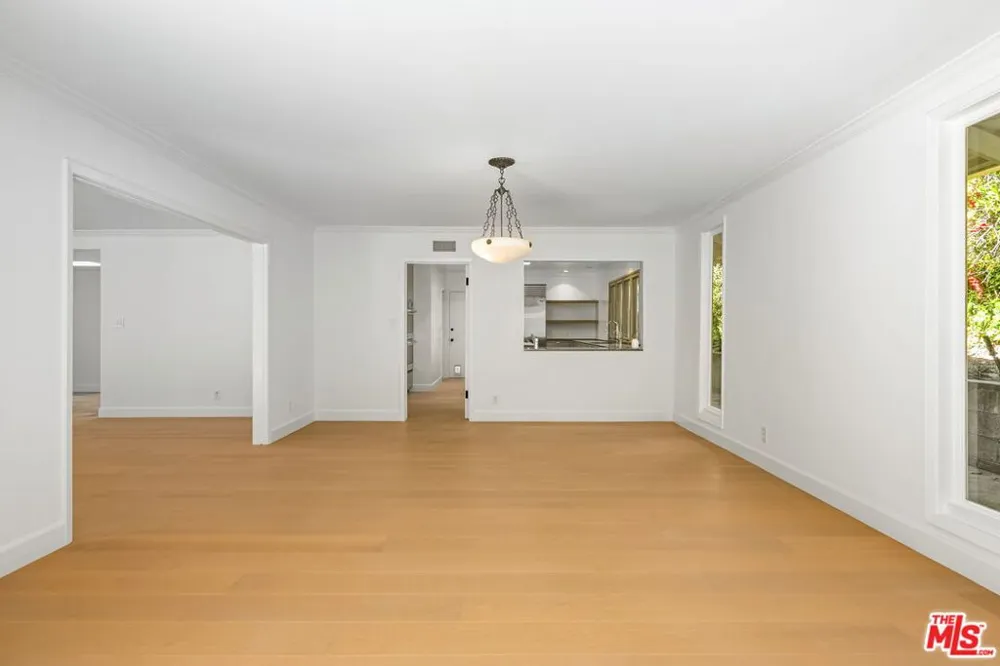 1836 Doheny Drive Los Angeles, CA 90069
