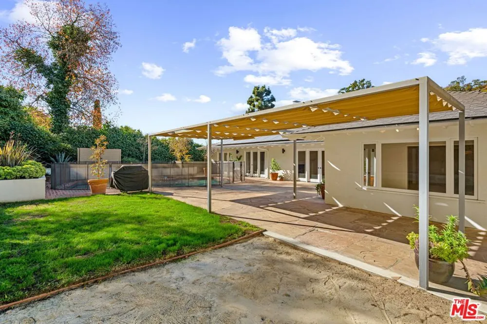1836 Doheny Drive Los Angeles, CA 90069
