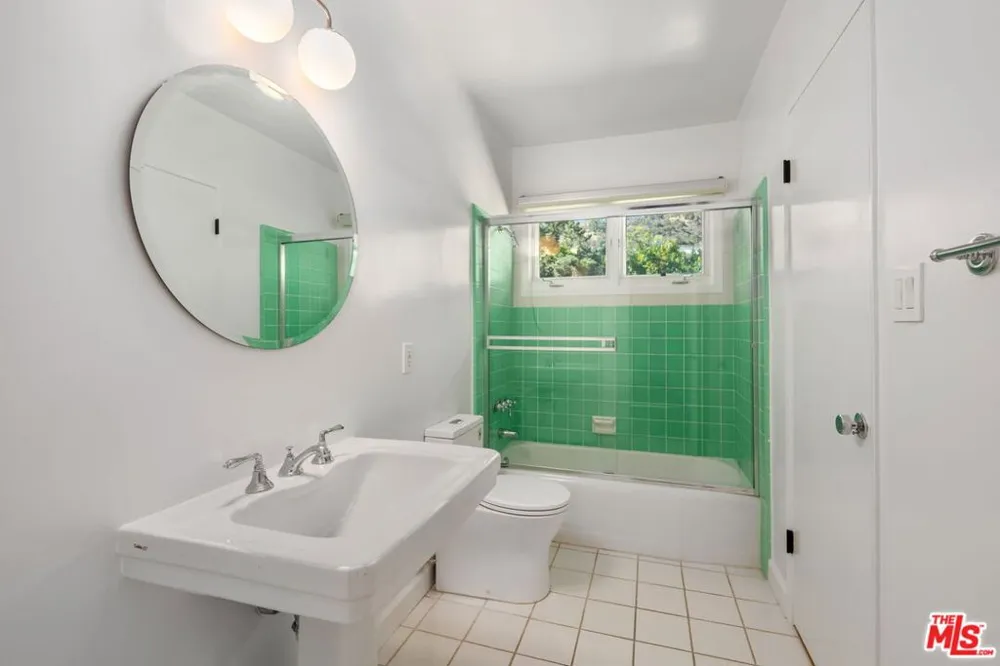 1836 Doheny Drive Los Angeles, CA 90069