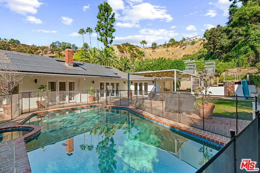 1836 Doheny Drive Los Angeles, CA 90069