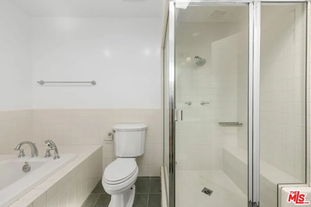 1836 Doheny Drive Los Angeles, CA 90069