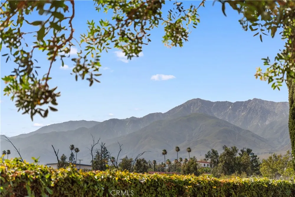 13515 Brittle Brush Court Rancho Cucamonga, CA 91739