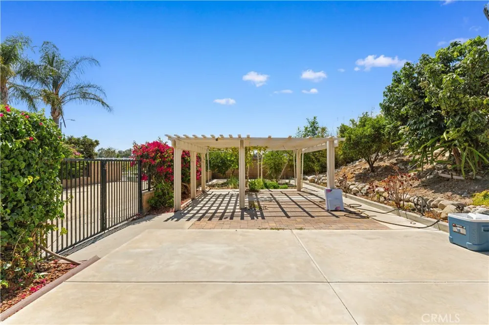 13515 Brittle Brush Court Rancho Cucamonga, CA 91739