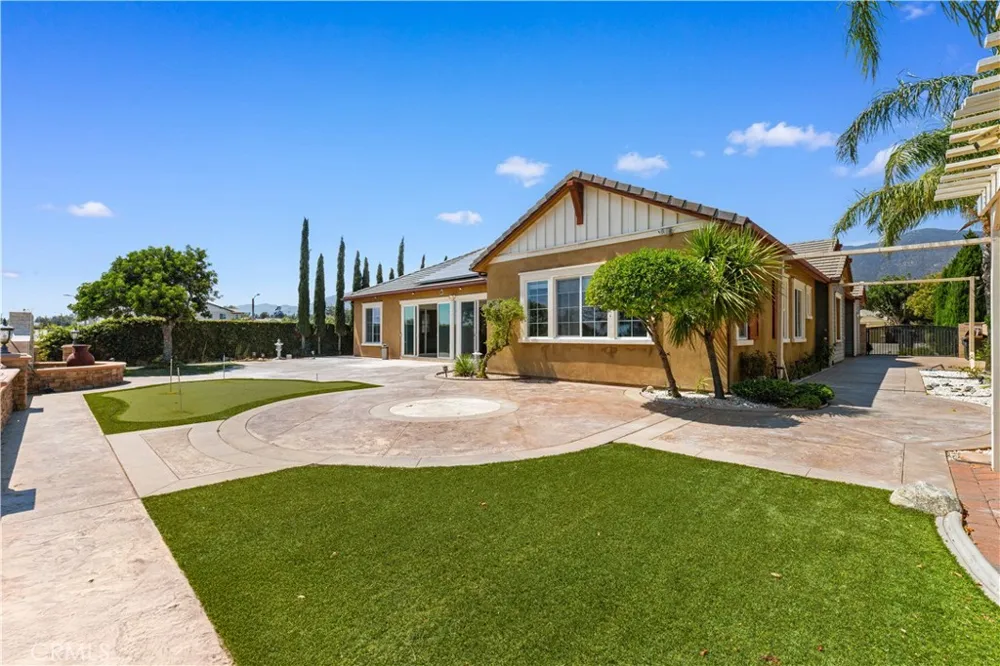 13515 Brittle Brush Court Rancho Cucamonga, CA 91739