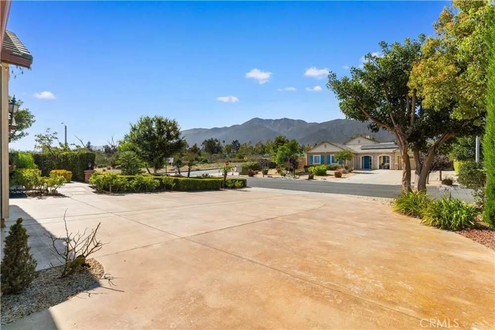 13515 Brittle Brush Court Rancho Cucamonga, CA 91739