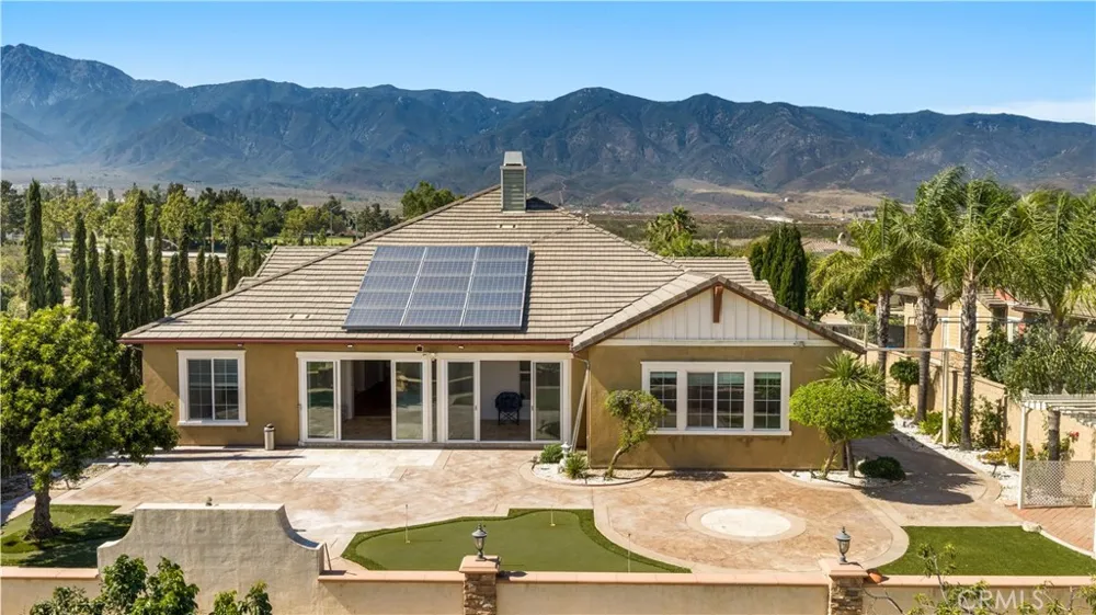 13515 Brittle Brush Court Rancho Cucamonga, CA 91739