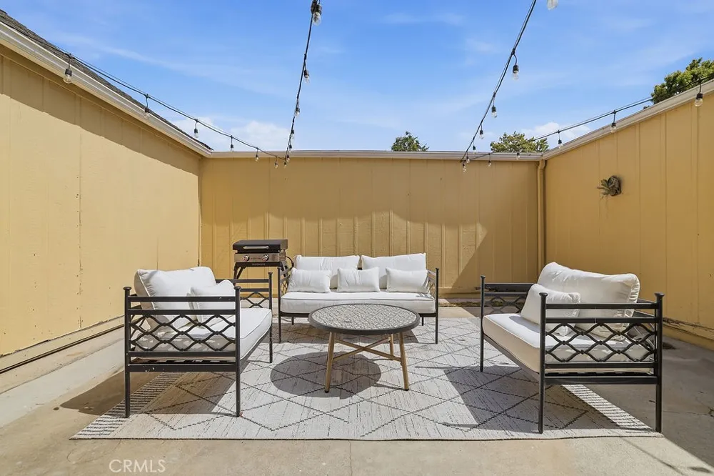 2633 Galleon Avenue Port Hueneme, CA 93041