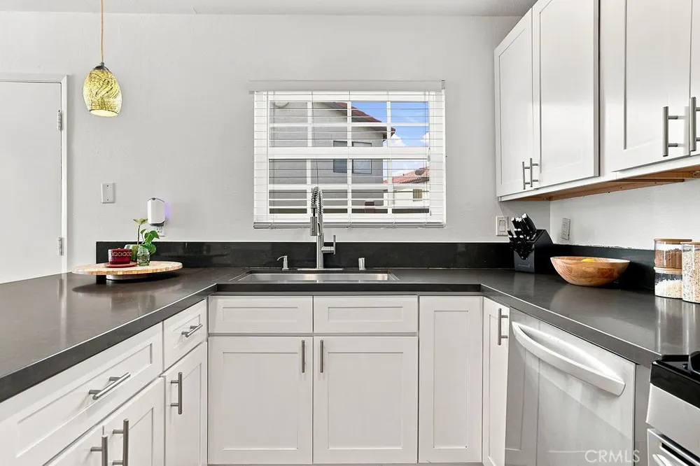 2633 Galleon Avenue Port Hueneme, CA 93041