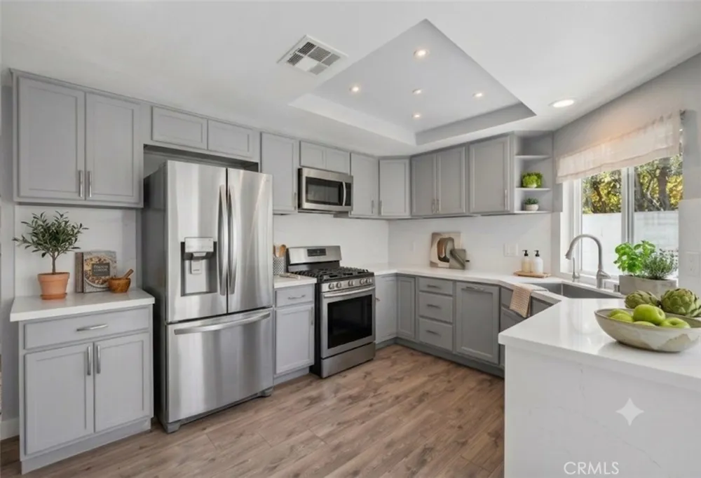 14071 Fenton Lane Sylmar, CA 91342