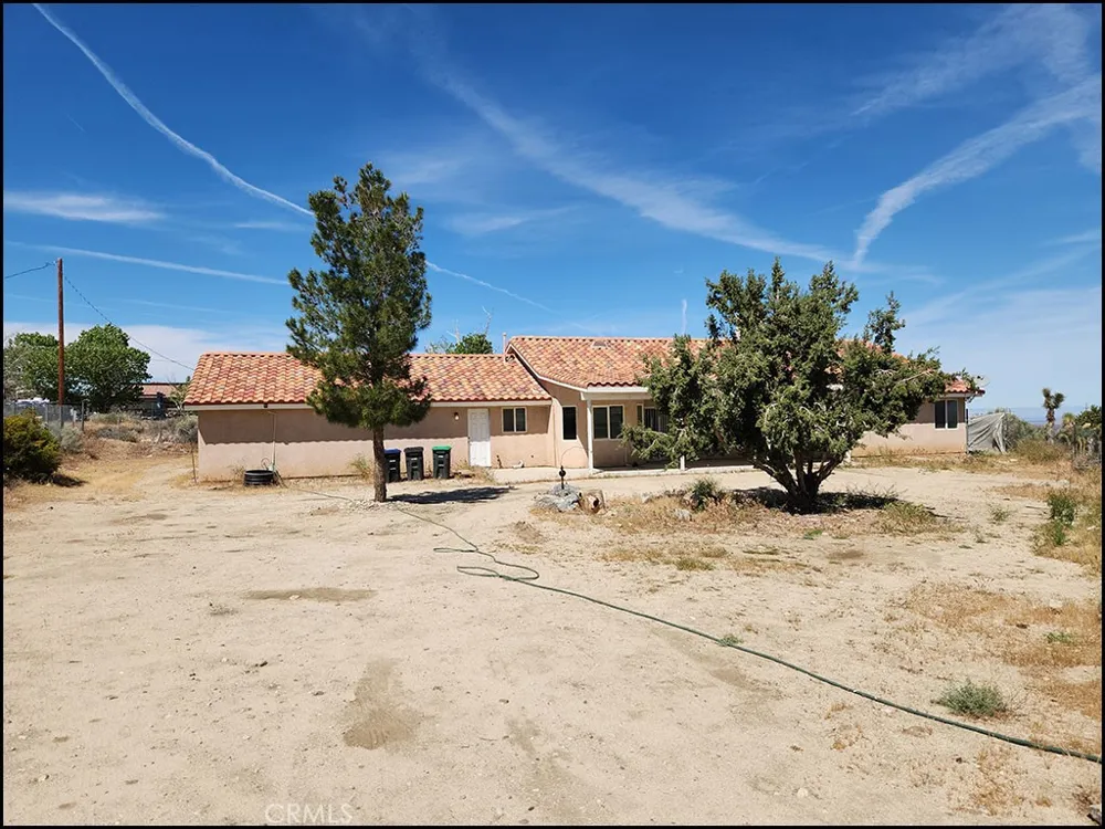 10685 Crystal Air Pinon Hills, CA 92372
