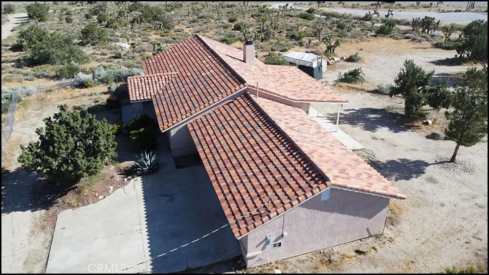 10685 Crystal Air Pinon Hills, CA 92372
