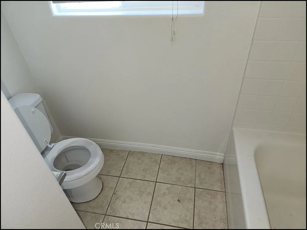 10685 Crystal Air Pinon Hills, CA 92372