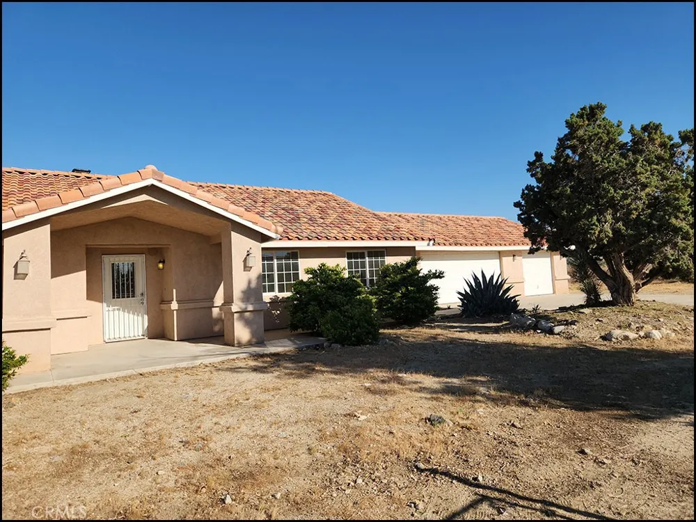 10685 Crystal Air Pinon Hills, CA 92372