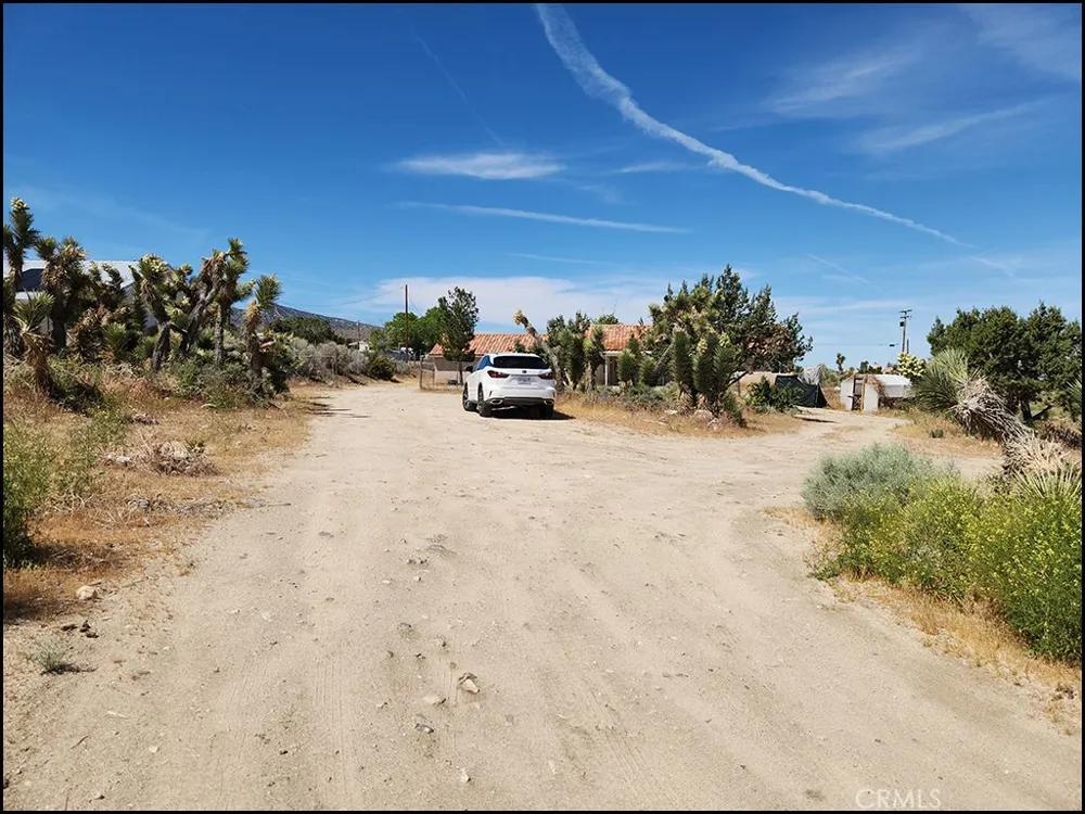 10685 Crystal Air Pinon Hills, CA 92372
