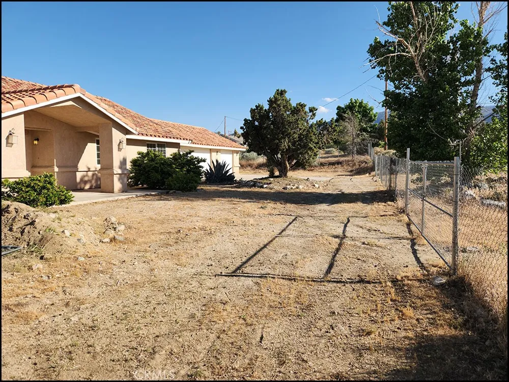 10685 Crystal Air Pinon Hills, CA 92372