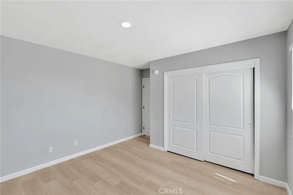 16731 Iwa Road Apple Valley, CA 92307