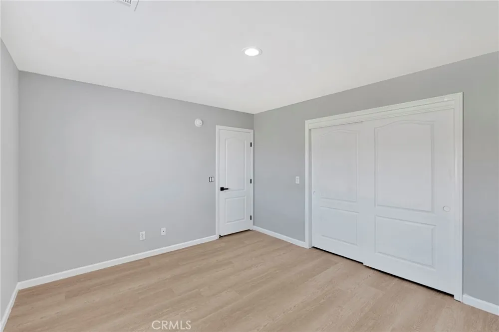 16731 Iwa Road Apple Valley, CA 92307