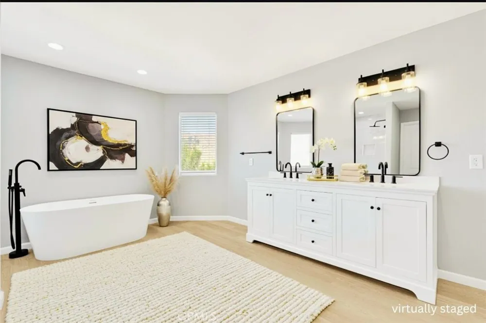 16731 Iwa Road Apple Valley, CA 92307