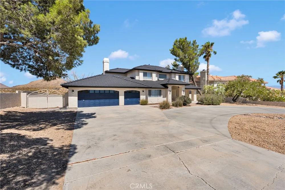 16731 Iwa Road Apple Valley, CA 92307