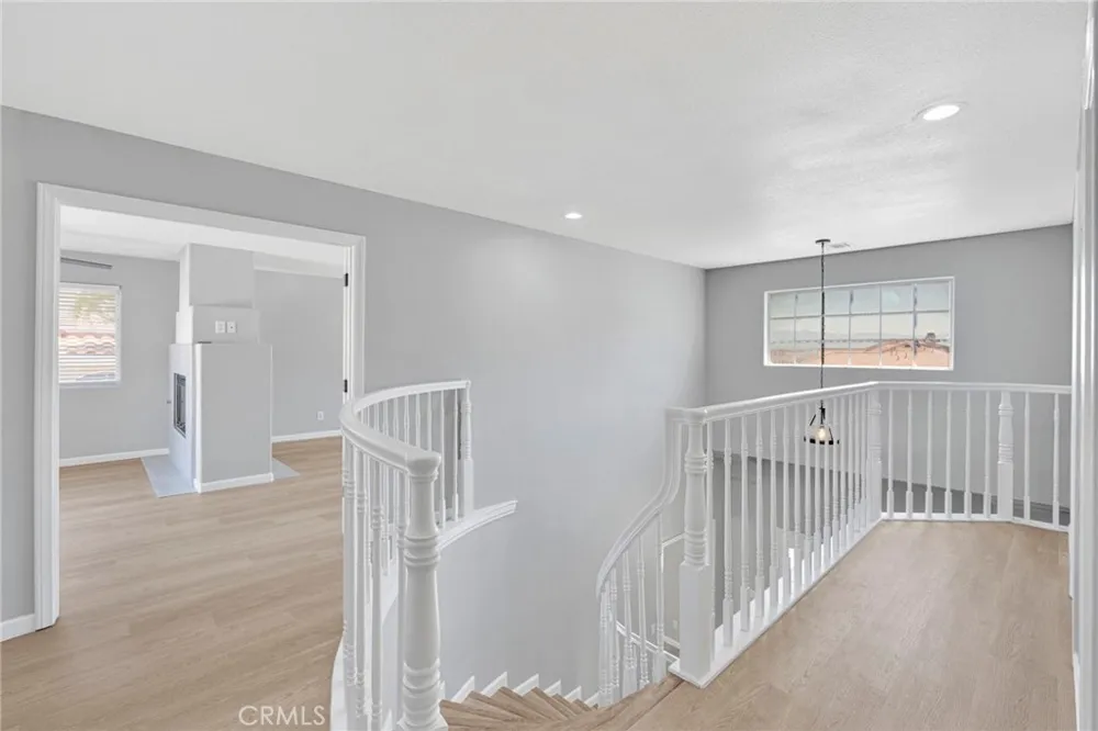 16731 Iwa Road Apple Valley, CA 92307