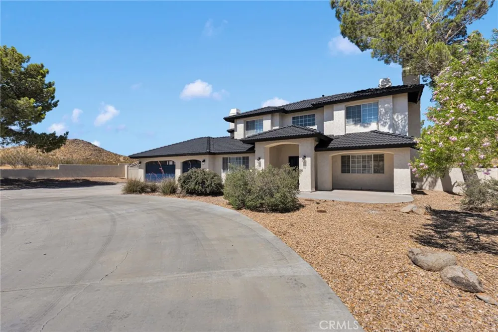 16731 Iwa Road Apple Valley, CA 92307