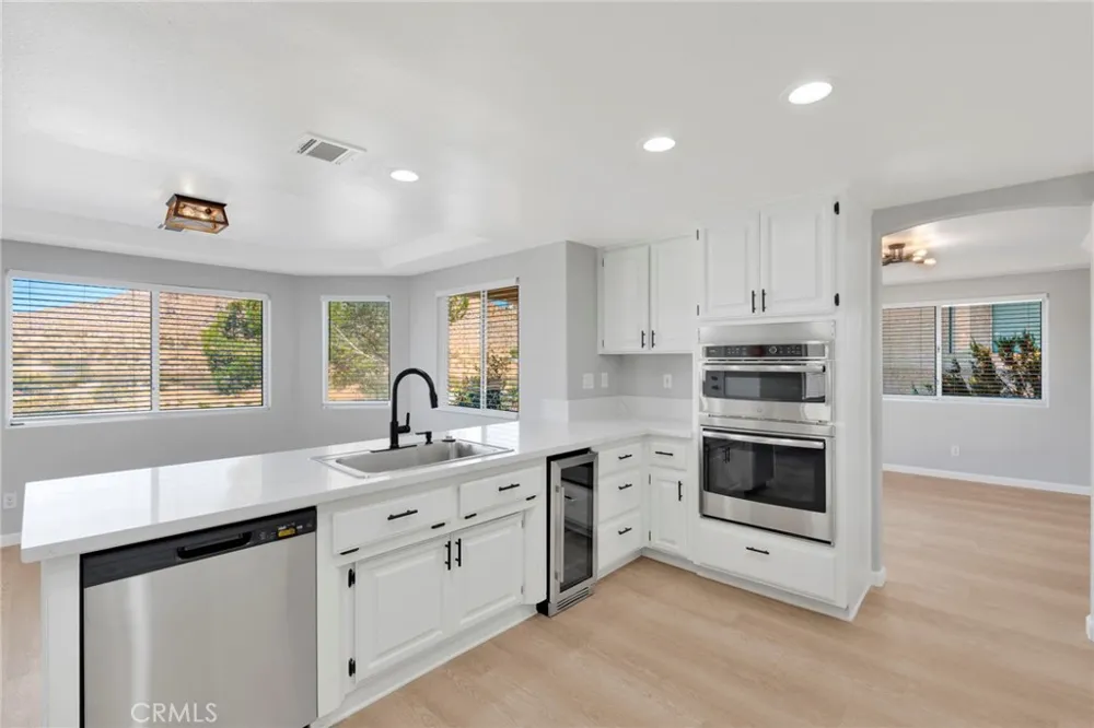 16731 Iwa Road Apple Valley, CA 92307